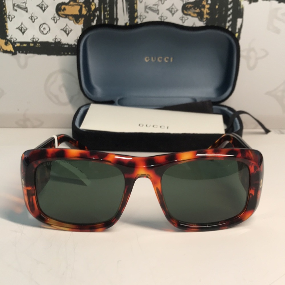 New Authentic Tortoiseshell Square Sunglasses Gg1… - image 4